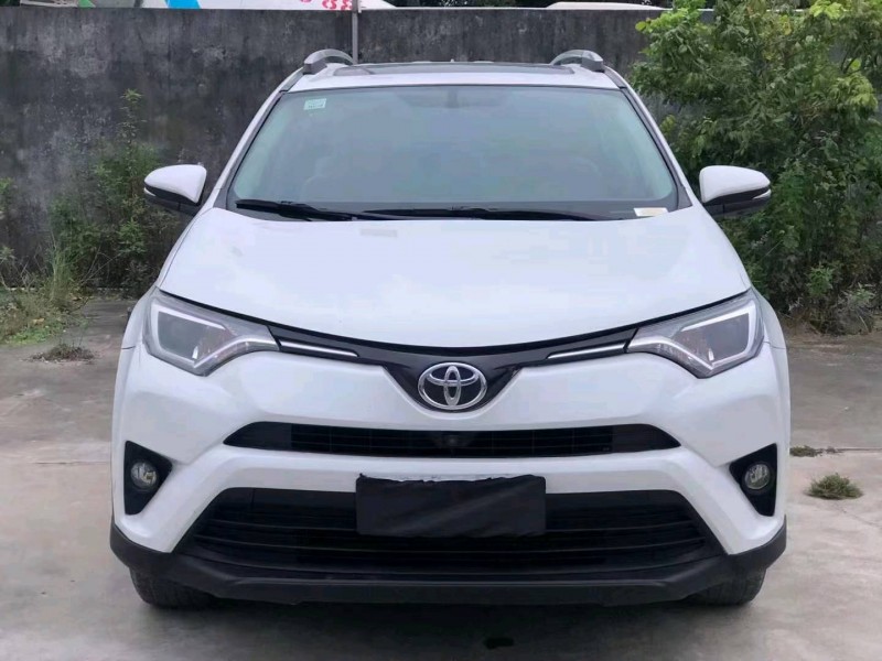 汕头17年丰田RAV4荣放1