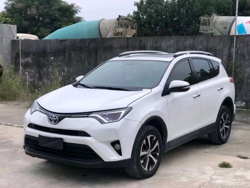 汕头17年丰田RAV4荣放3