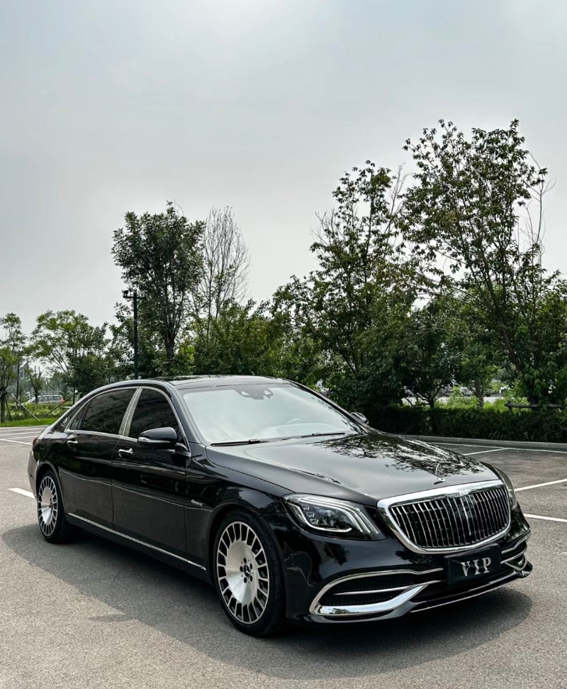 济南16年奔驰迈巴赫S级1