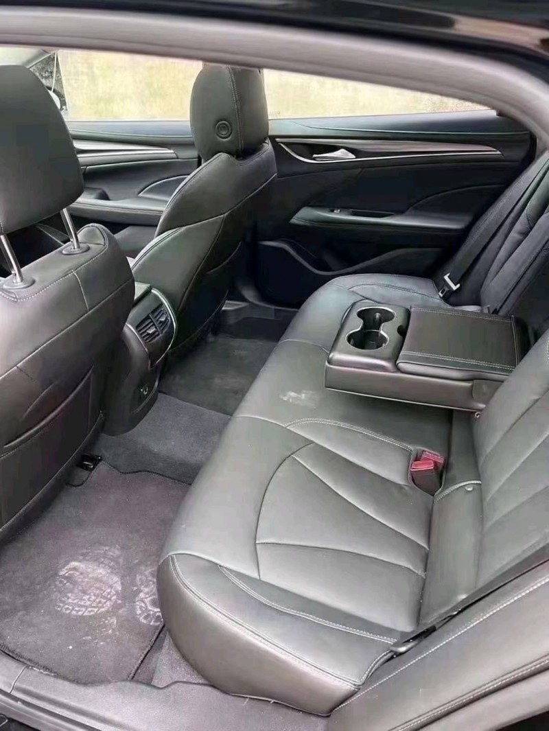 邯郸23年别克君越6