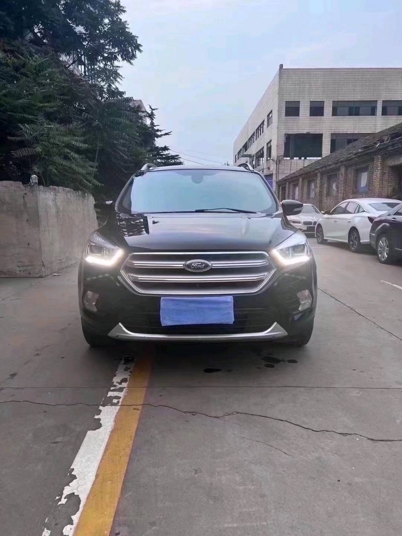 邯郸17年福特翼虎1