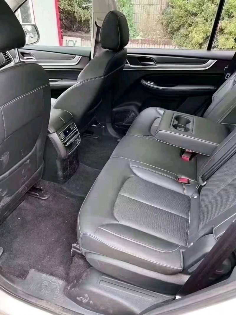 邯郸23年荣威RX86