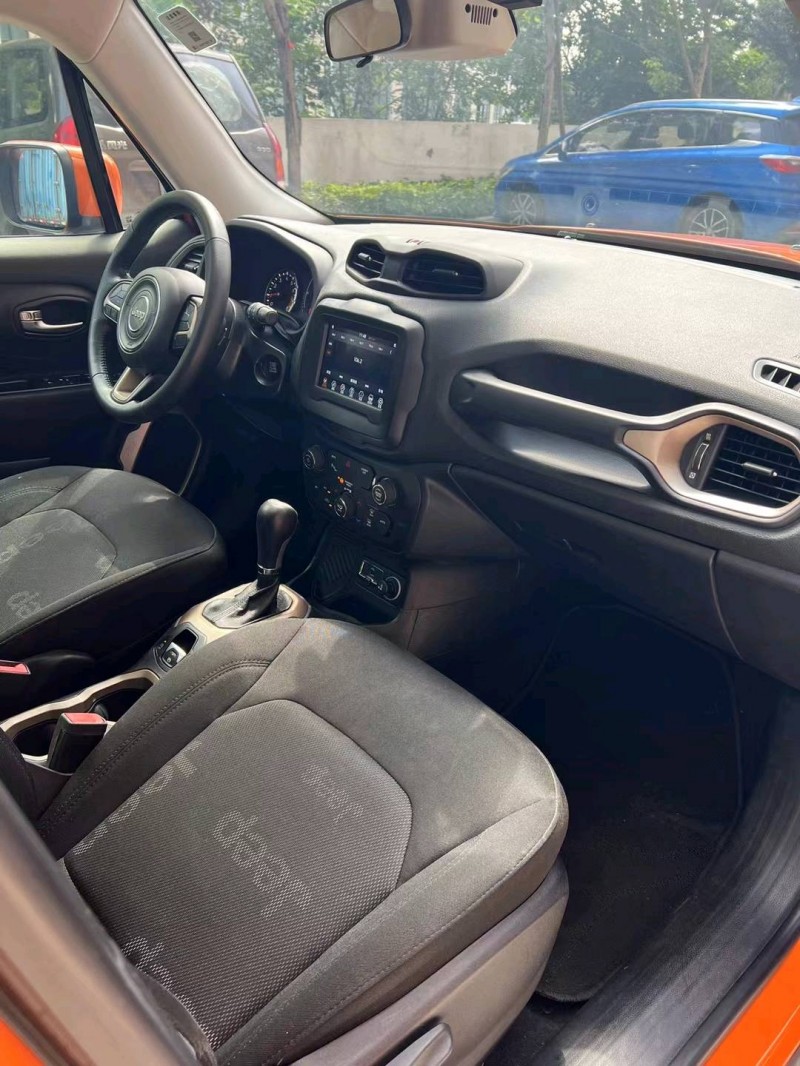 佛山18年Jeep自由侠6