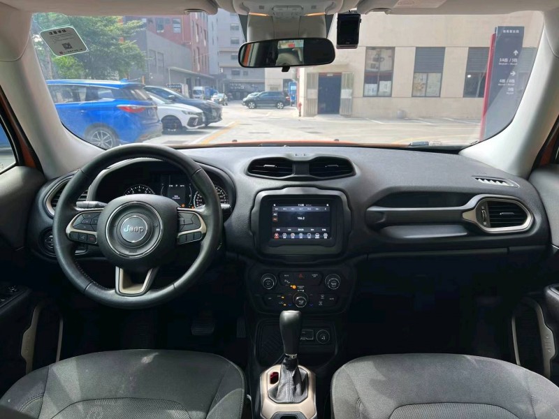 佛山18年Jeep自由侠7