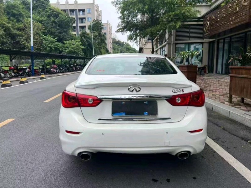 汕头14年英菲尼迪Q50S7