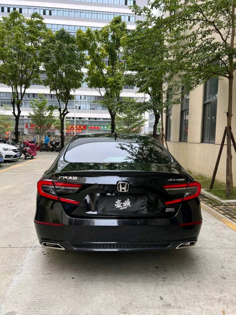 佛山22年本田雅阁5