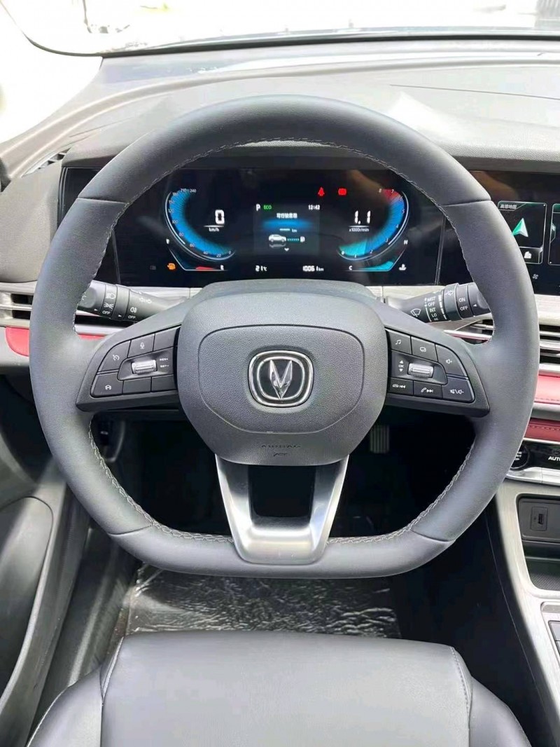 宜昌21年長安汽車CS555
