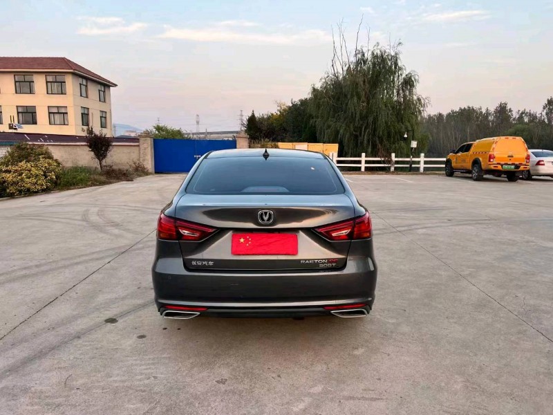 苏州21年长安汽车锐程CC2