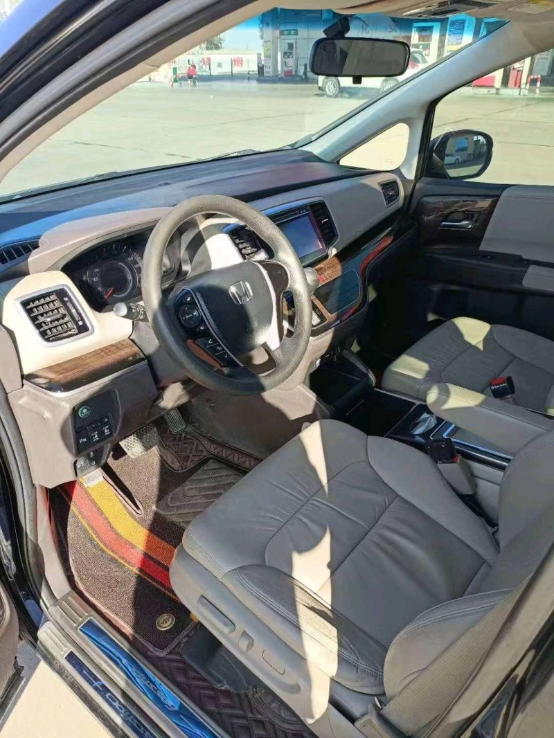 邢台18年本田奥德赛4