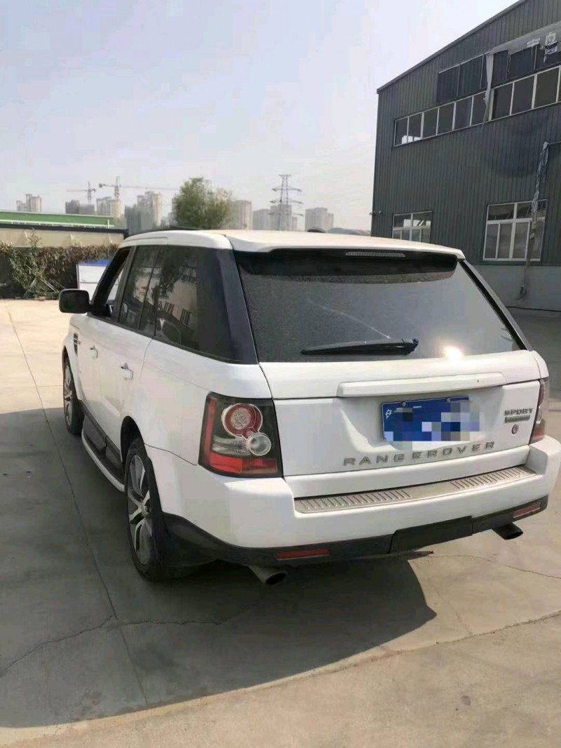 东营11年路虎揽胜运动4