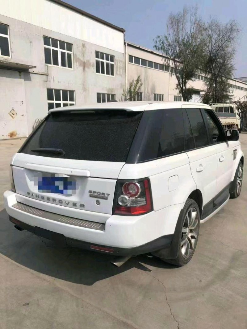 东营11年路虎揽胜运动7