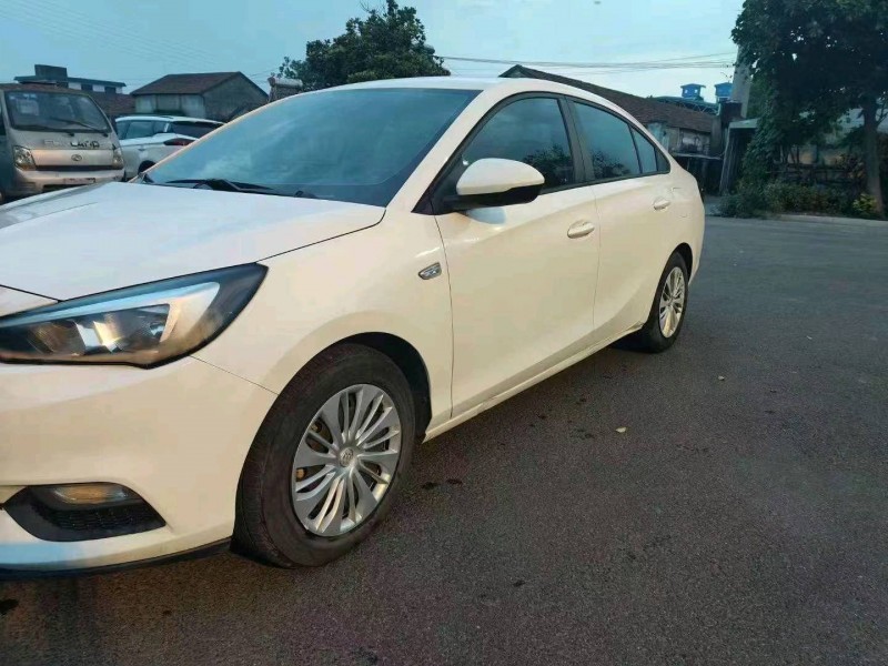 嘉兴19年别克凯越3