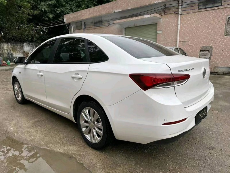 东莞21年别克英朗GT7