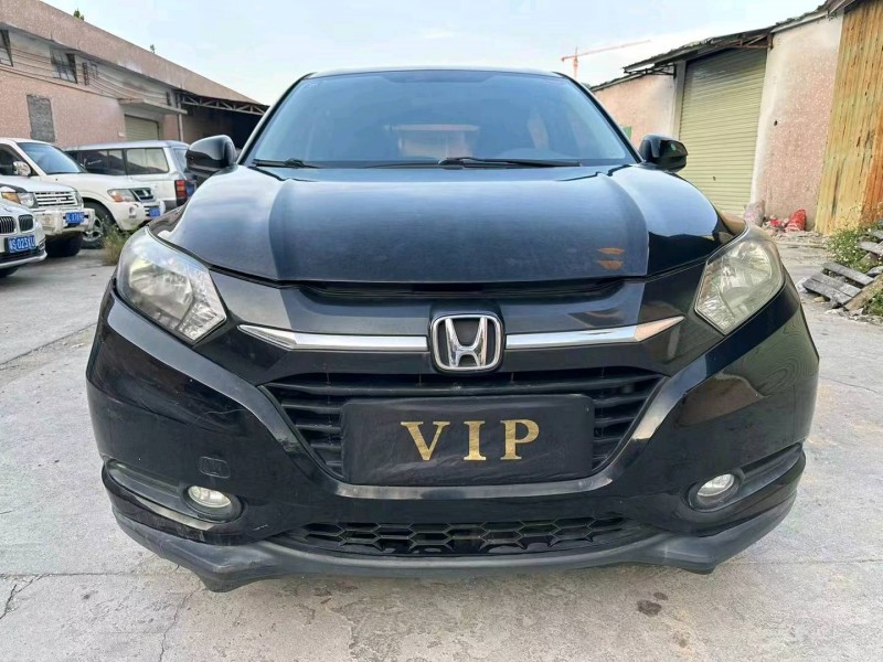 东莞17年本田缤智1