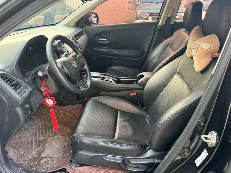 东莞17年本田缤智4