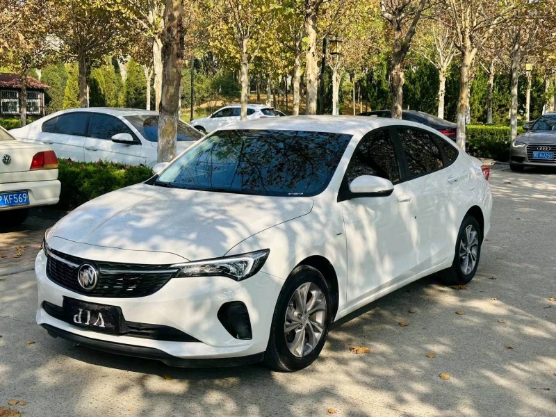 聊城23年别克威朗8