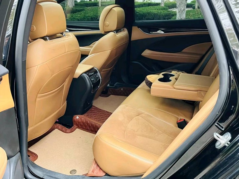 聊城16年别克君越9