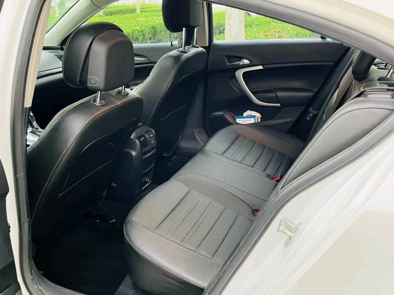 聊城14年别克君威9