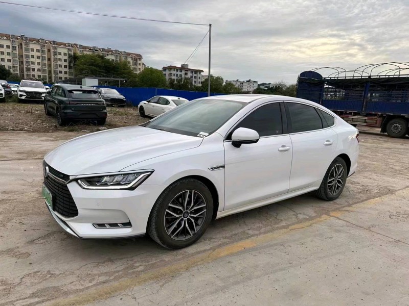 梧州19年比亚迪秦3