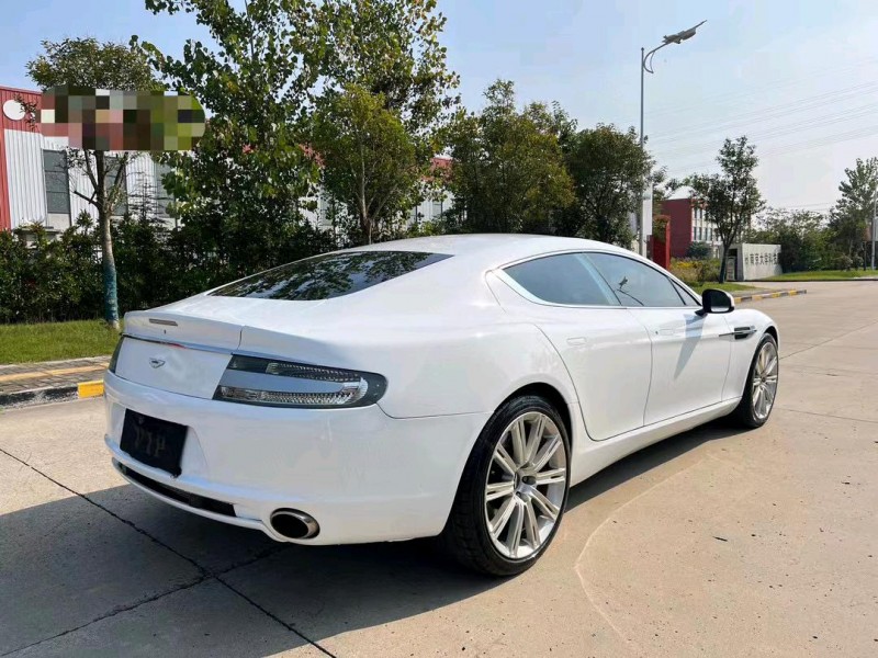 盐城12年阿斯顿·马丁Rapide8