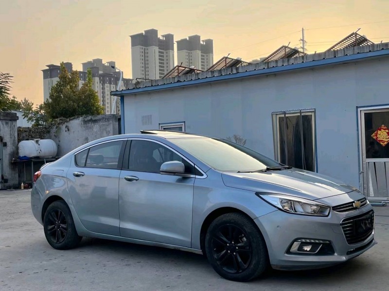 济宁15年雪佛兰科鲁兹2