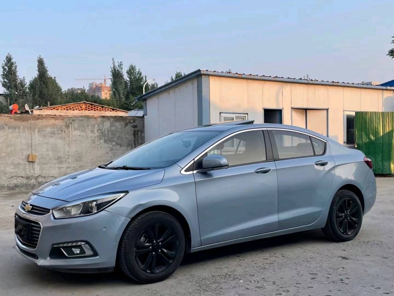 济宁15年雪佛兰科鲁兹3