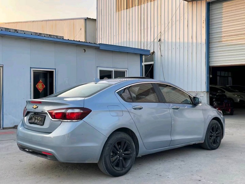 济宁15年雪佛兰科鲁兹8