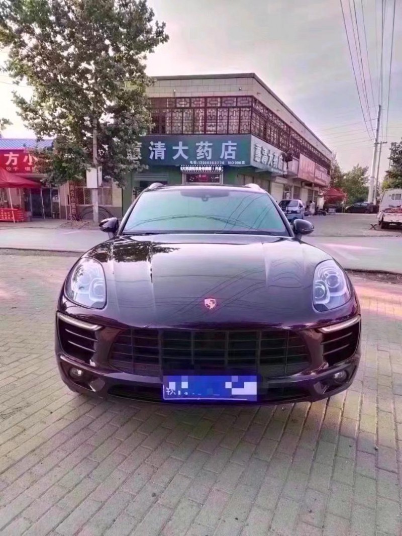 东营16年保时捷Macan1