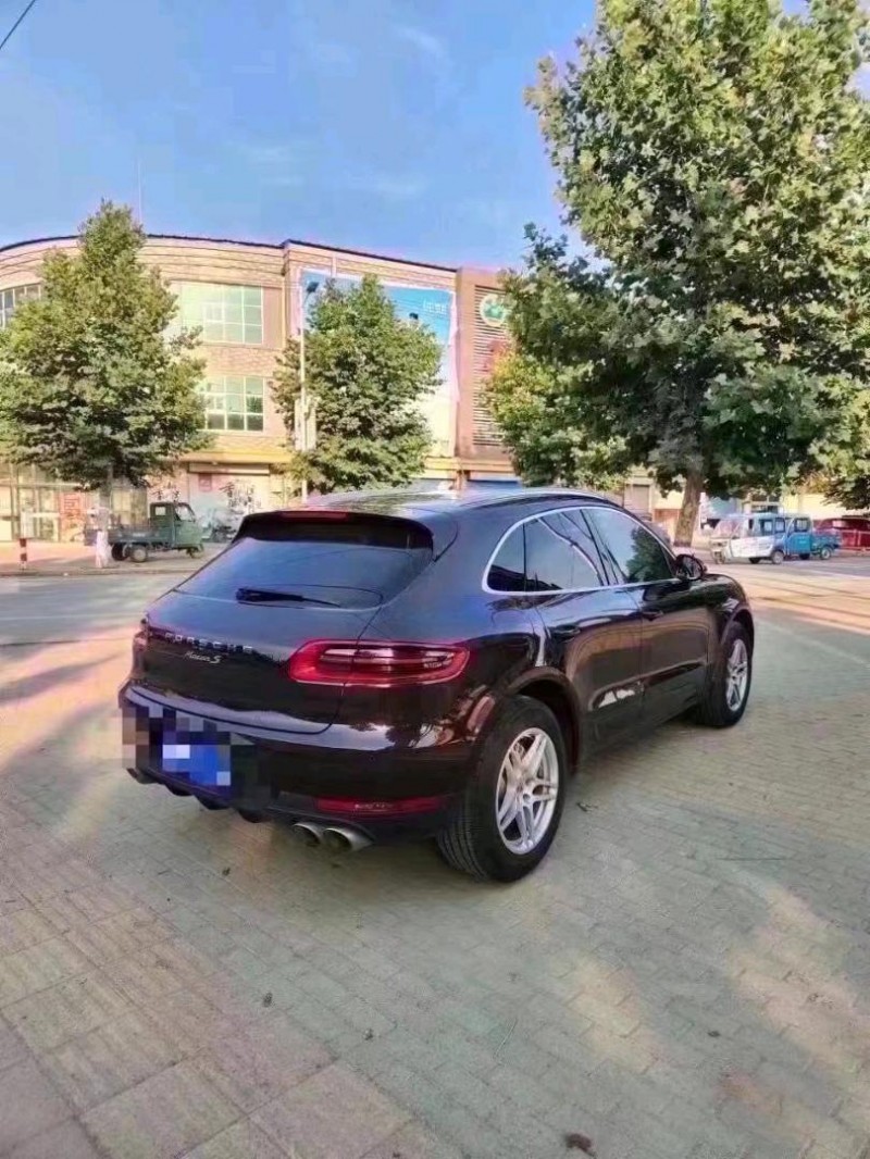 东营16年保时捷Macan4