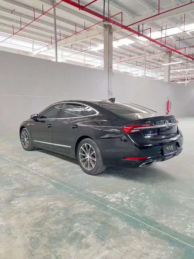 徐州20年别克君越4