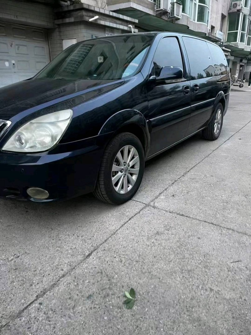 邢台13年别克GL82