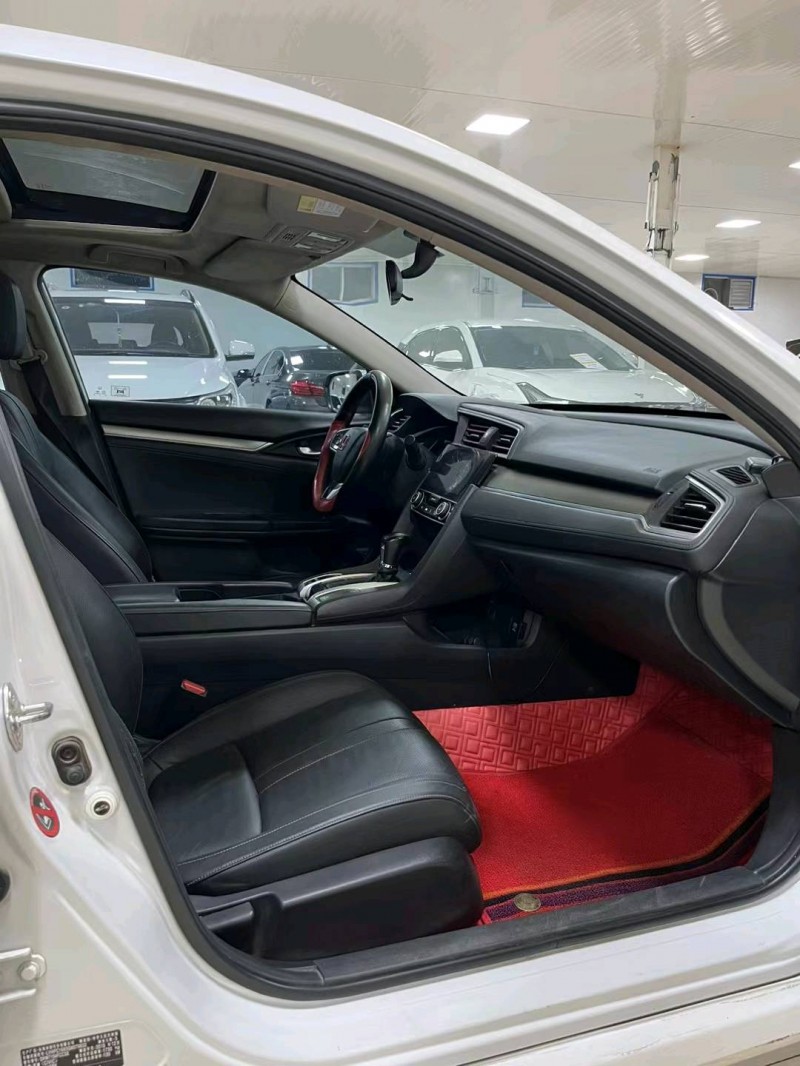 廊坊17年本田思域4