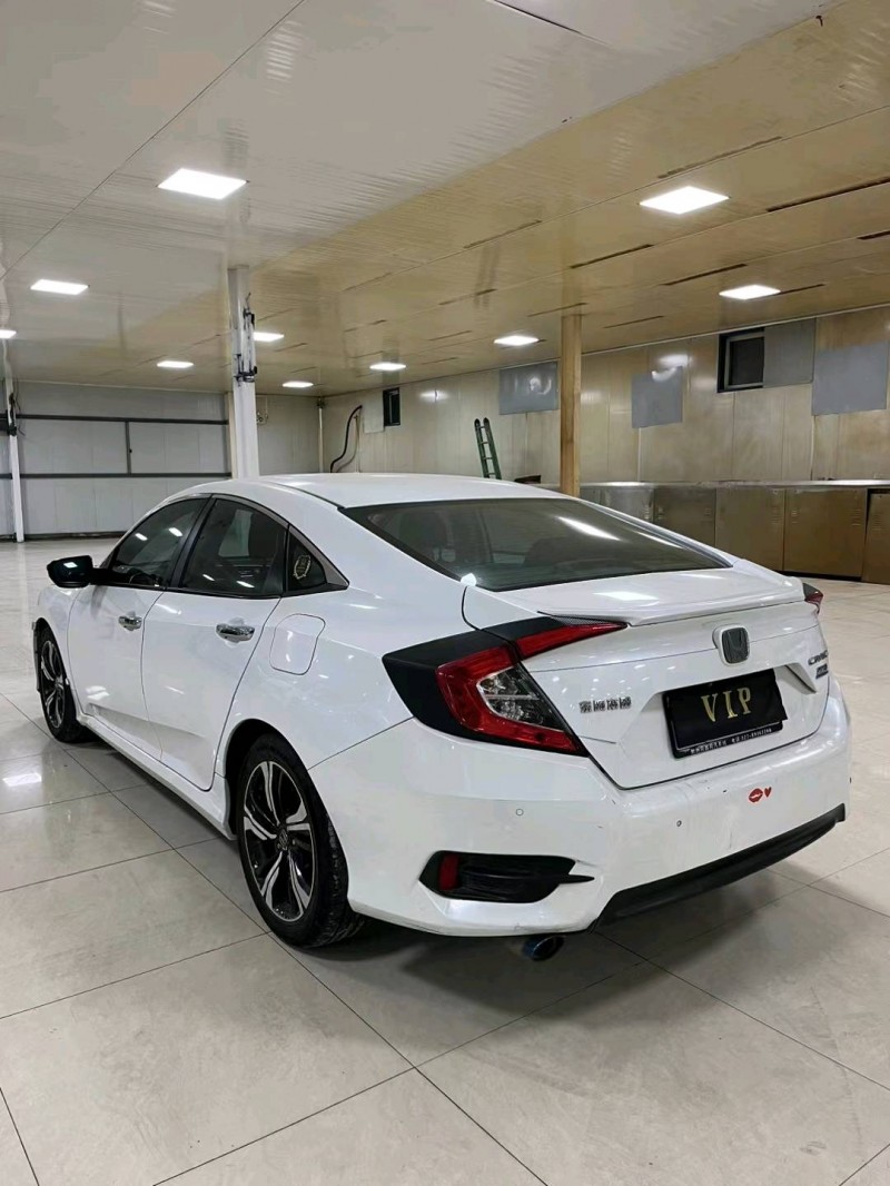 廊坊17年本田思域8