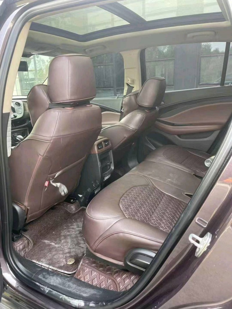 枣庄16年别克昂科威8