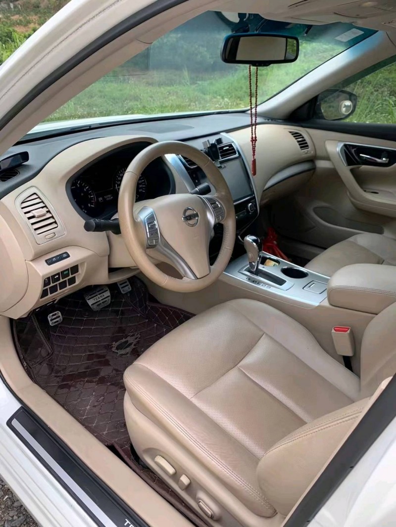 桂林18年日產天籟9