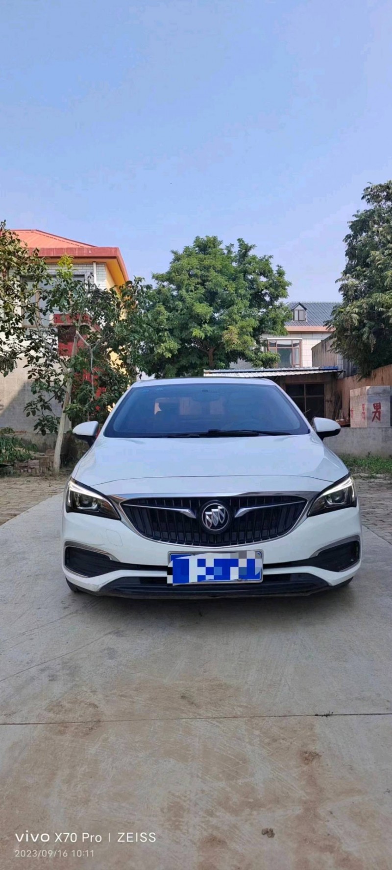 邢台17年别克威朗1