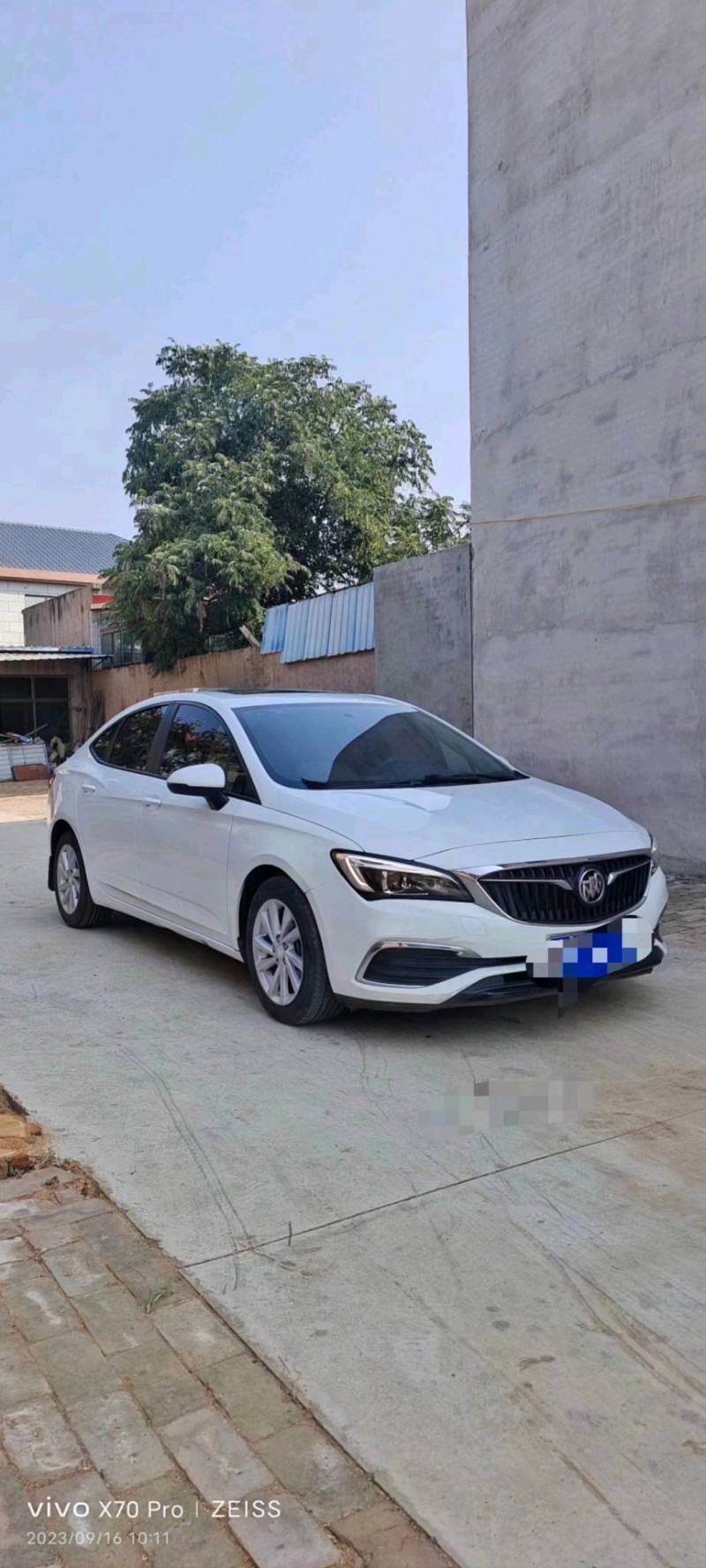 邢台17年别克威朗2