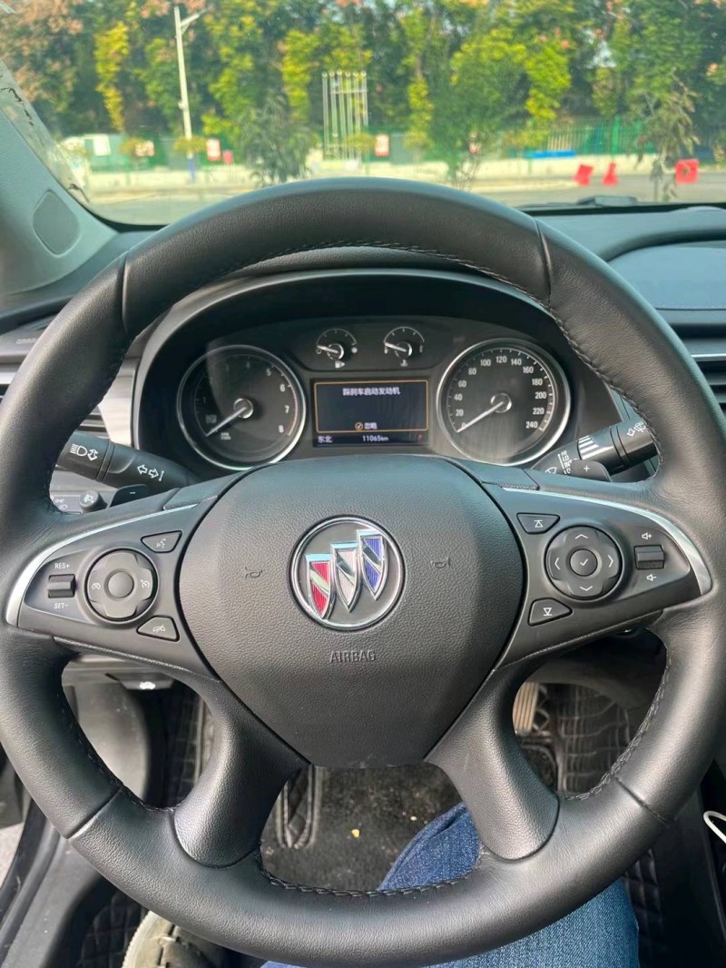 邢台21年别克君越4