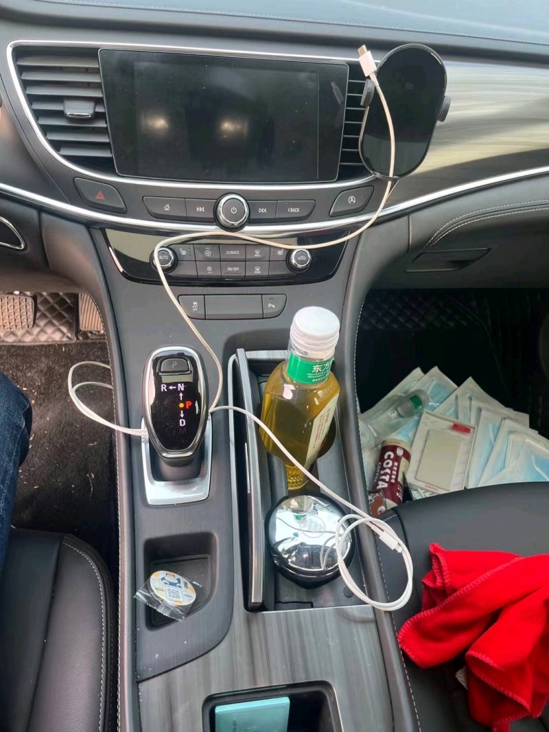 邢台21年别克君越5