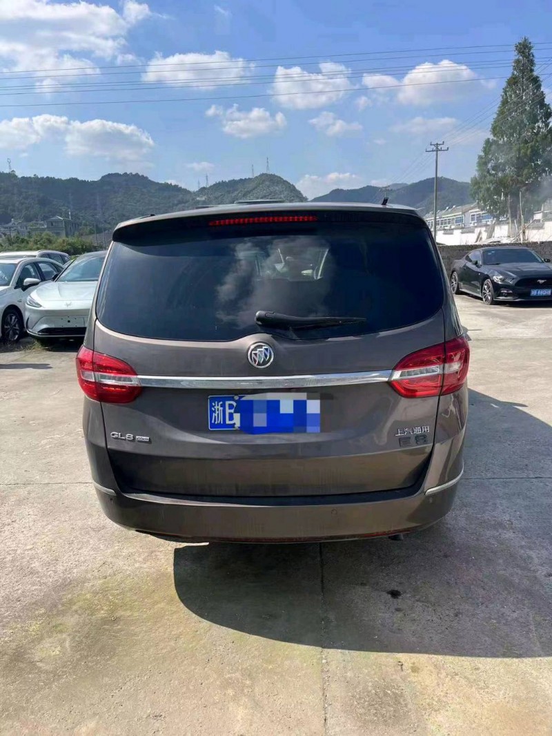 湖州17年别克GL82
