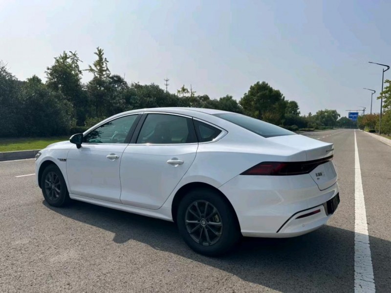 盐城23年比亚迪秦8