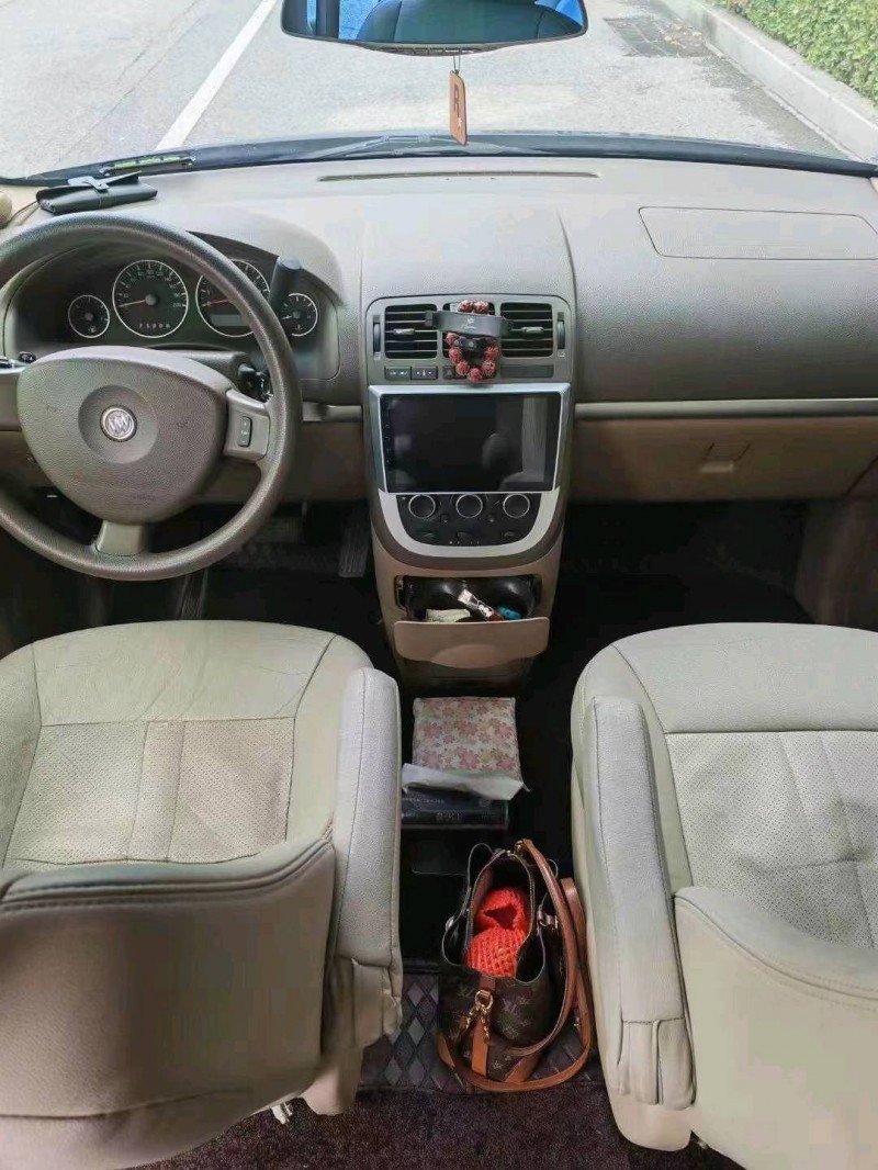 邵阳17年别克GL88