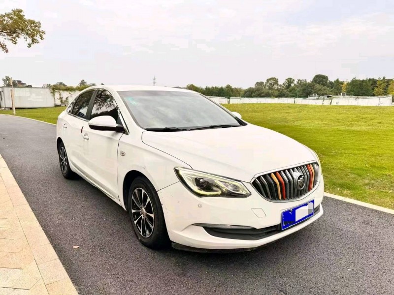 湖州15年别克英朗5