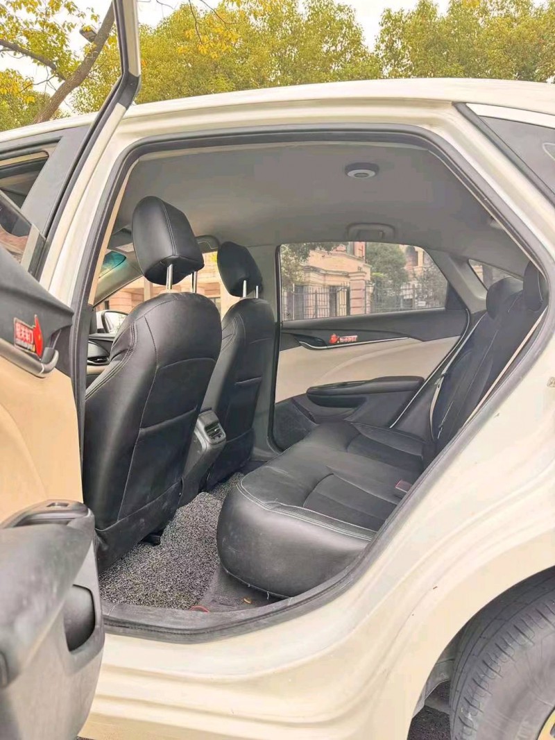 湖州15年别克英朗6