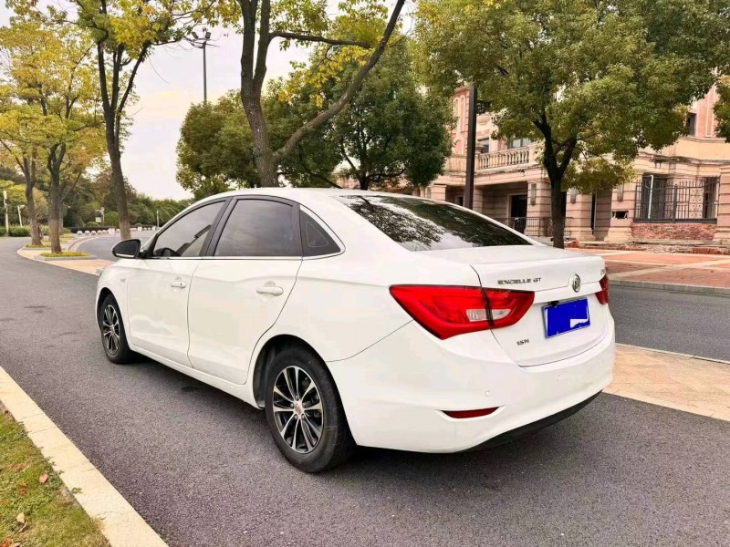 湖州15年别克英朗7