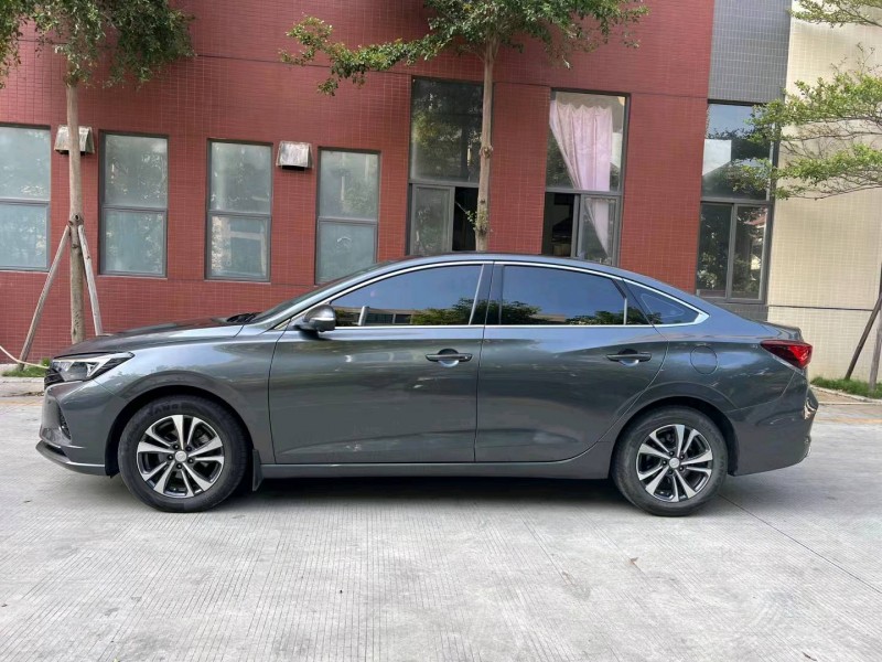 珠海22年长安汽车逸动9