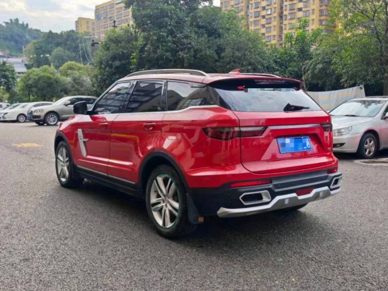 重庆19年众泰T7003