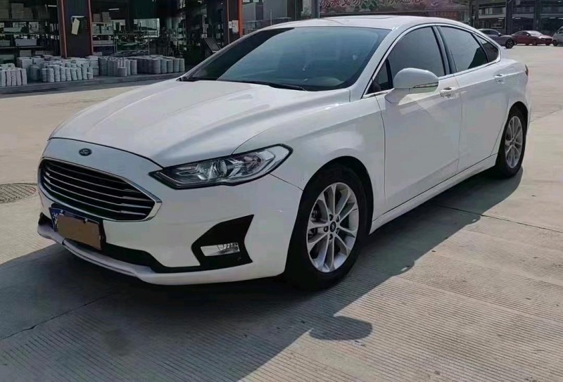 珠海21年福特蒙迪欧1