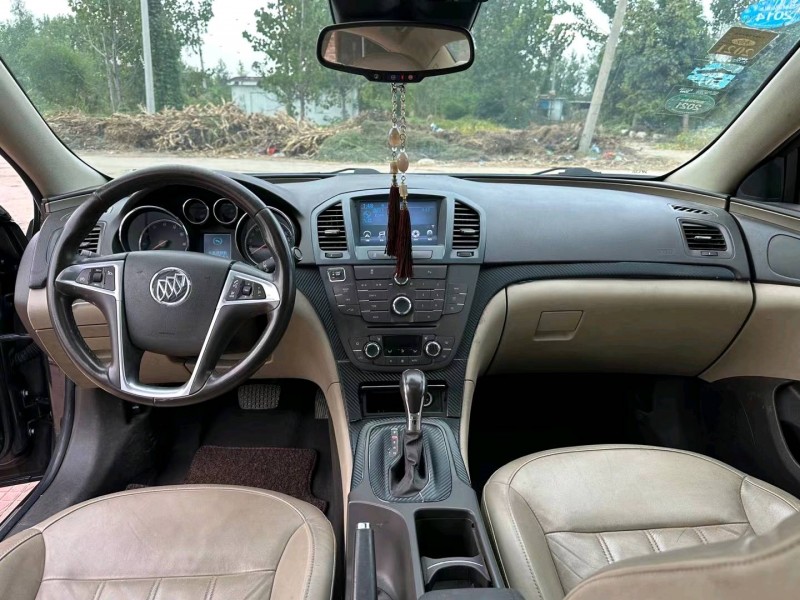 徐州13年别克君威9