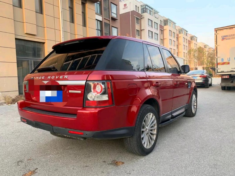 青岛12年路虎揽胜运动4